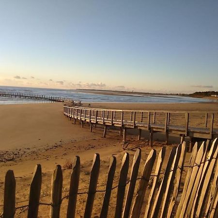 Maison De Vacances En Bord De Mer, Avec Piscine La Faute-sur-Mer Bagian luar foto