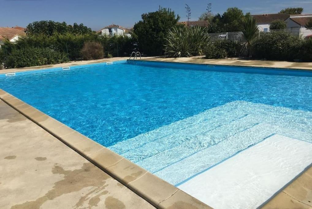 Maison De Vacances En Bord De Mer, Avec Piscine La Faute-sur-Mer Bagian luar foto