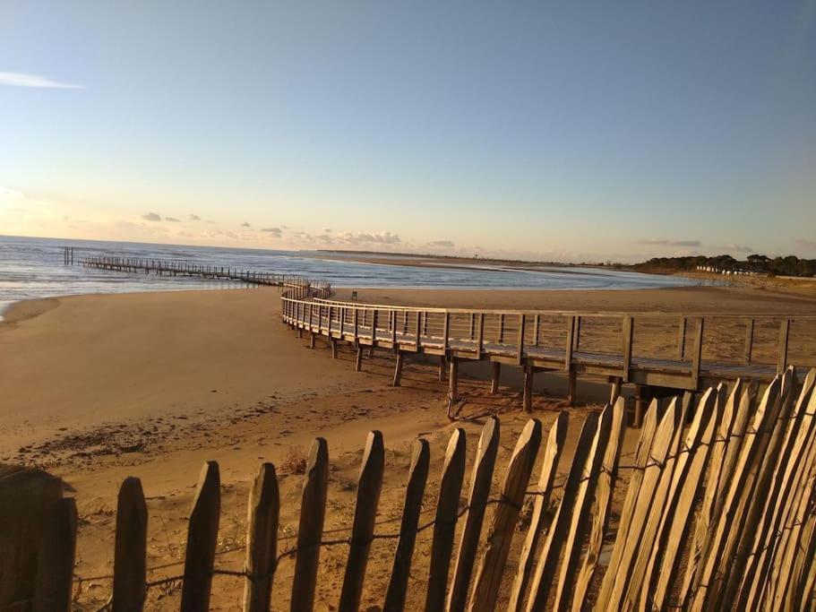 Maison De Vacances En Bord De Mer, Avec Piscine La Faute-sur-Mer Bagian luar foto