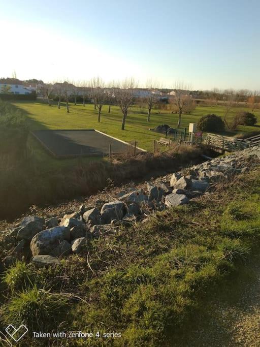 Maison De Vacances En Bord De Mer, Avec Piscine La Faute-sur-Mer Bagian luar foto